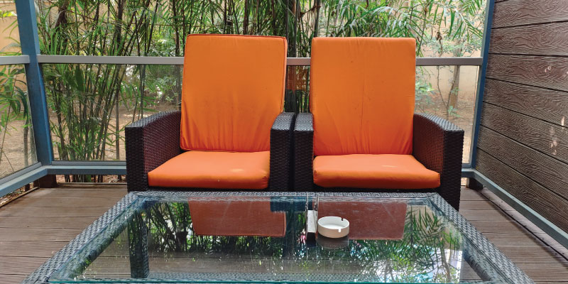 Executive Room /website/images/rooms/room-with-deck/room-with-deck-3.jpg